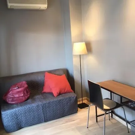 Modern Style Apartment,central Thessaloniki, 100qm Apartamento Tessalónica